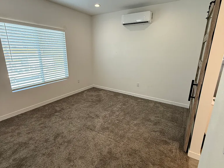 6189 Severin Dr — Photo 7