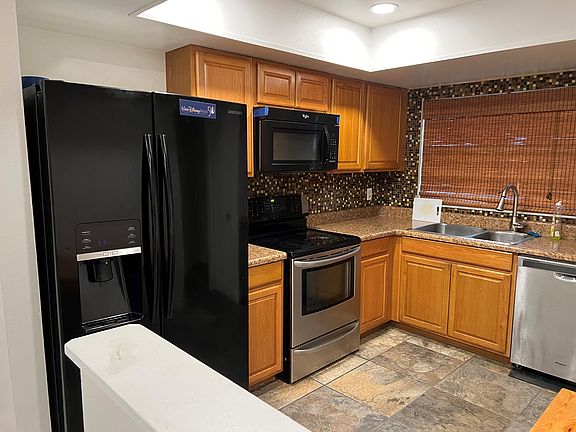 3rd image of 7091 Balboa Dr #7091