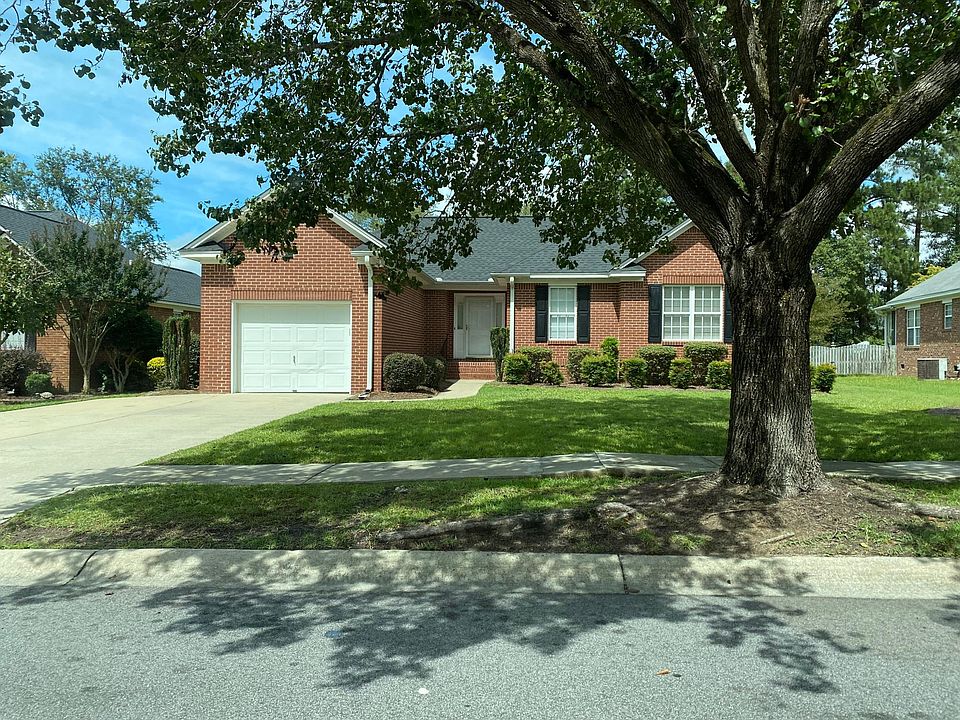 2nd image of 409 Holly Ridge Ln