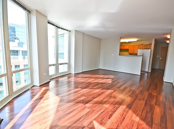5th image of 345 N La Salle Dr APT 2307