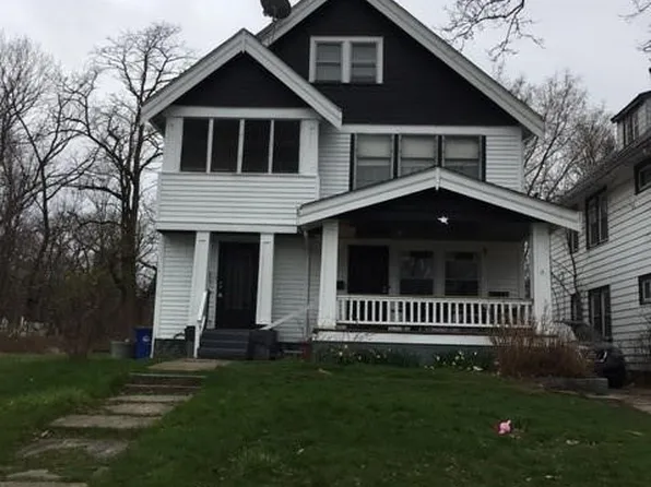 1882 Colonnade Rd, Cleveland, OH 44112