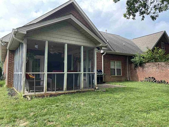 5th image of 427 Lochmere Dr