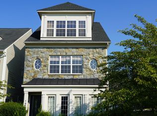 16454 Kenneweg Ct, Woodbridge, VA 22191