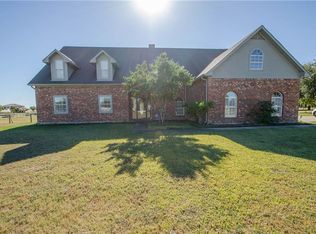 10692 Live Oak Dr, Forney, TX 75126