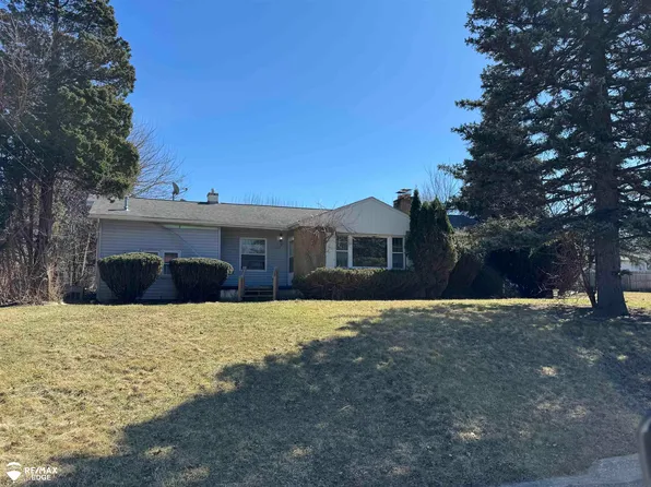 1069 Lask St, Flint, MI 48532