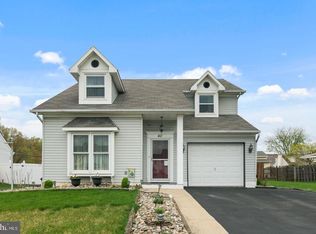 411 Stanford Rd, Fairless Hills, PA 19030