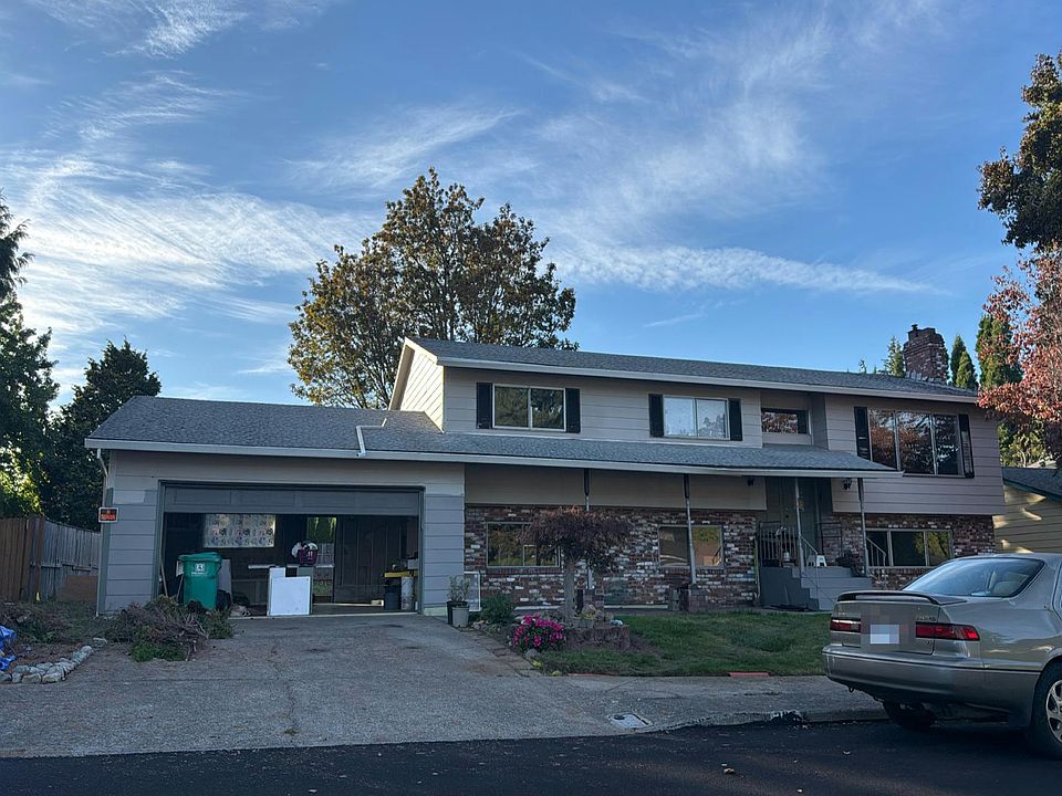 1st image of 205 SE Olvera Ave