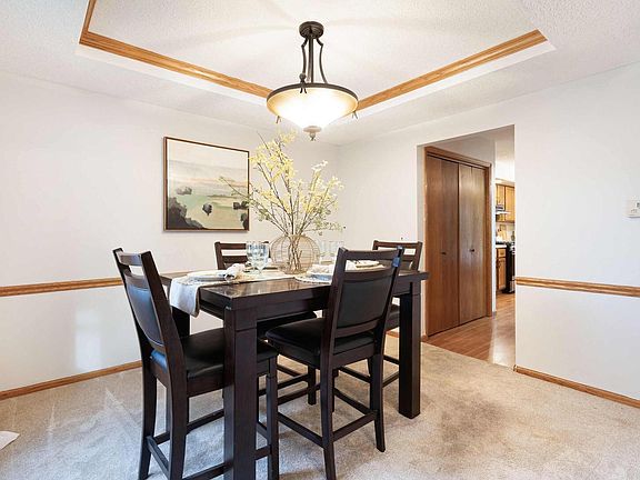 5th image of 3433 Meadow Ct