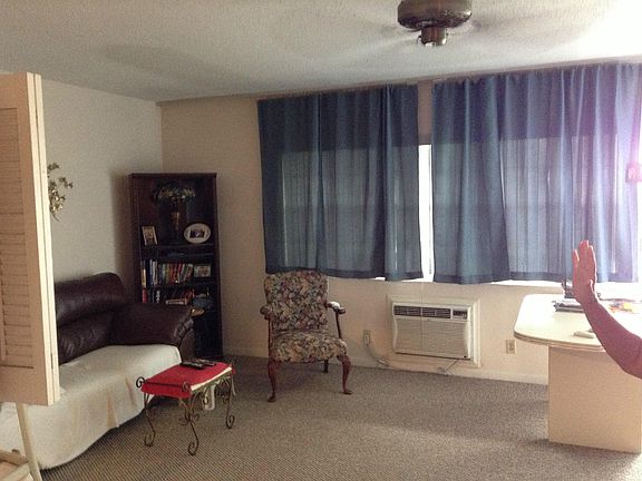 2nd image of 206 Waltham I
