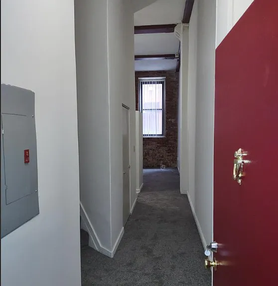 Marlboro Classic Apt & Redwood Square — Photo 93