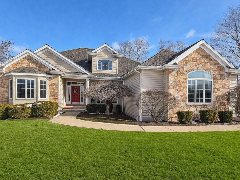 1st image of 1963 Pheasant Ridge Dr