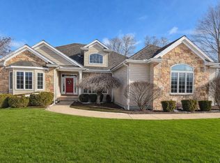 1963 Pheasant Ridge Dr, Warsaw, IN 46580