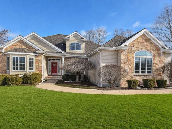 1963 Pheasant Ridge Dr, Warsaw, IN 46580