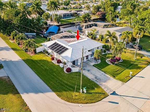 3rd image of 5146 Manor Ct