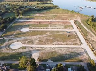 1457 Adelaide Ave, Port Neches, TX 77651