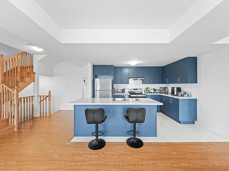 429 Dougall Ave — Photo 8