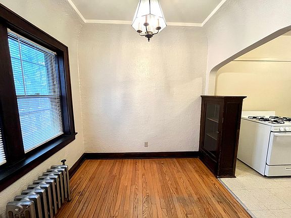 5th image of 4468 N Oakland Ave APT 22