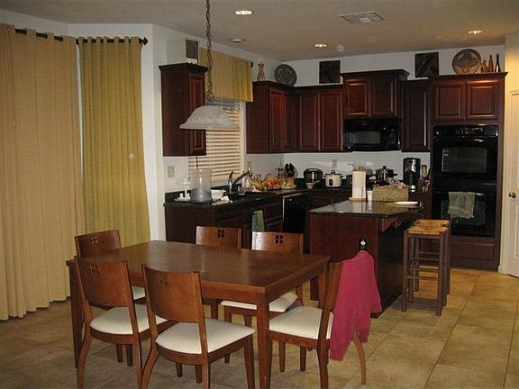 2nd image of 1564 Plum Ct