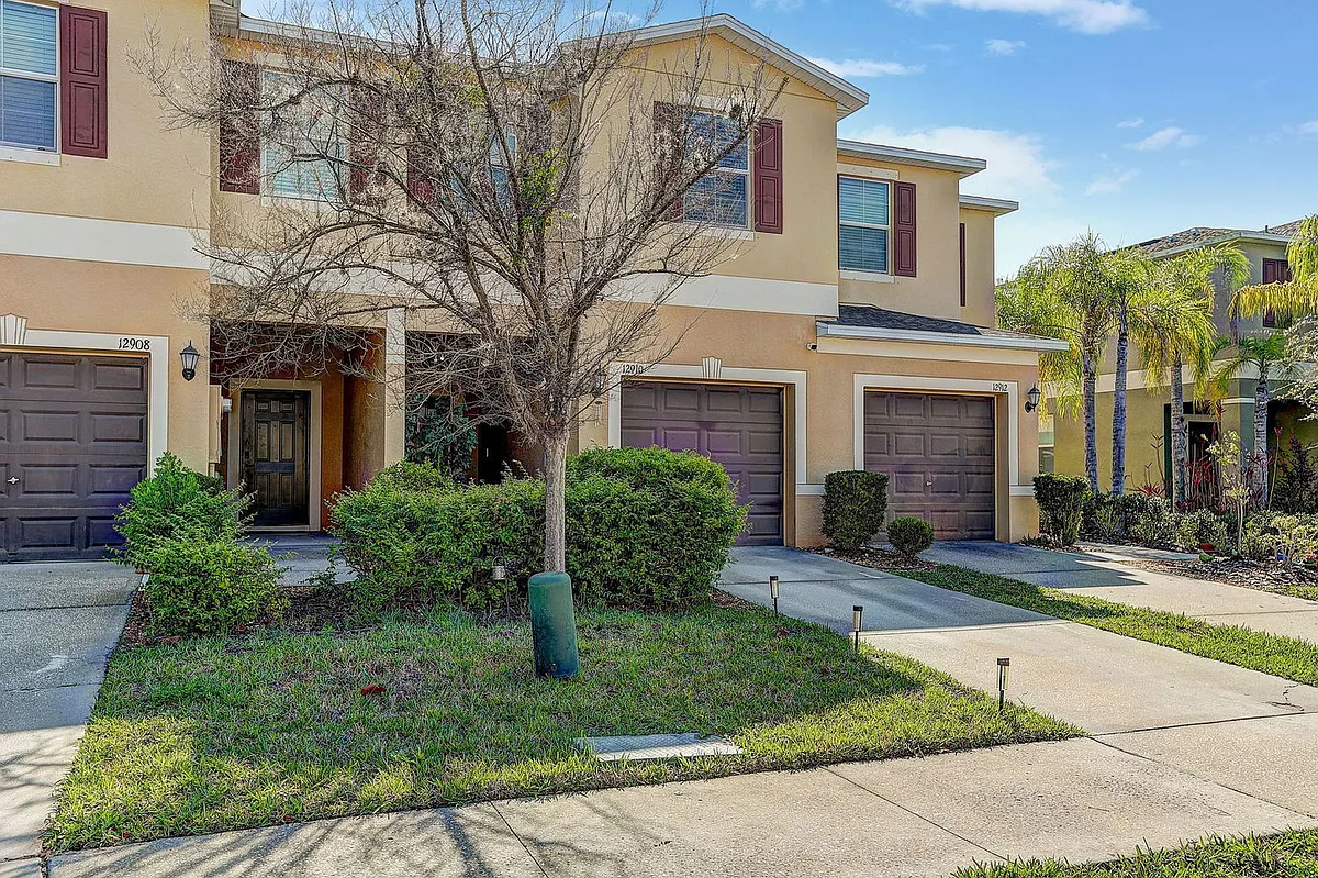 Building Photo - 12910 Utopia Gardens Way