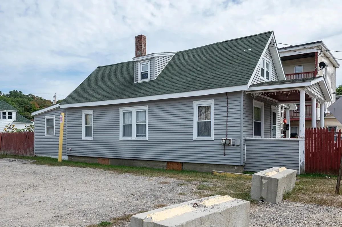 Building Photo - 7 Holman Ave