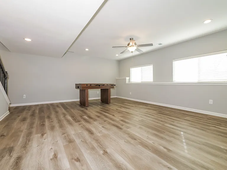 1205 NW Hilltop Ln — Photo 11