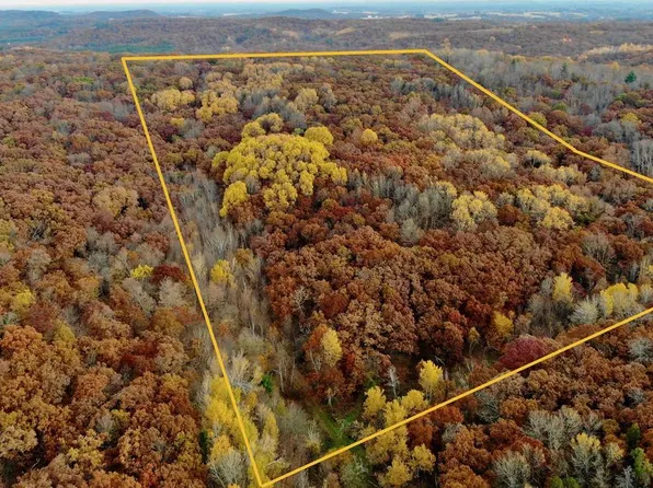 000 Wildwood Lane, Fairchild, WI 54741