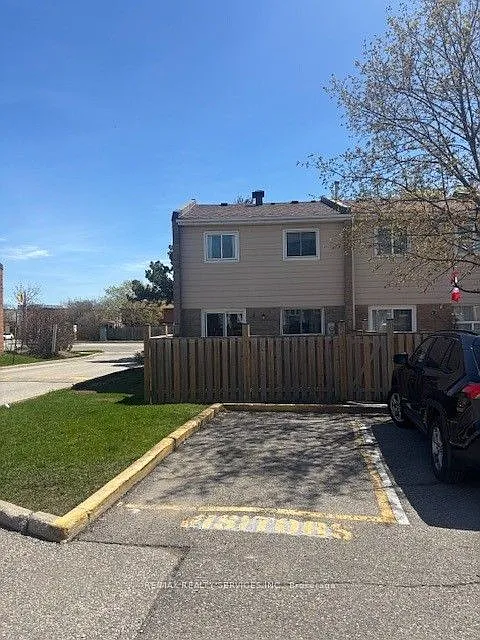 Building Photo - 1020 Central Park Dr #1