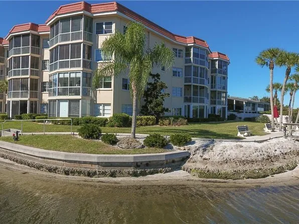 1350 N Portofino Dr APT 302, Sarasota, FL 34242