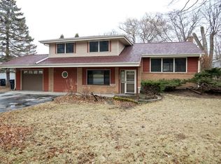 709 N Washington Ave, Waukesha, WI 53188