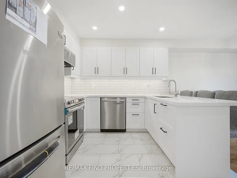 75 Harris Blvd — Photo 9