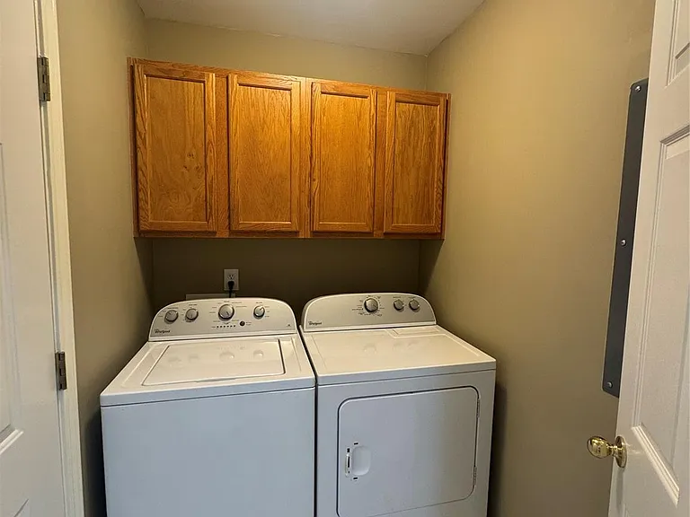 1025 Church St — Photo 10