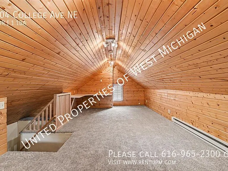 304 College Ave NE — Photo 16