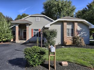 600 Pondside Ln, Lebanon, PA 17042