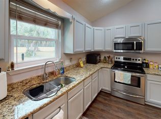 8372 Beleza St, Navarre, FL 32566