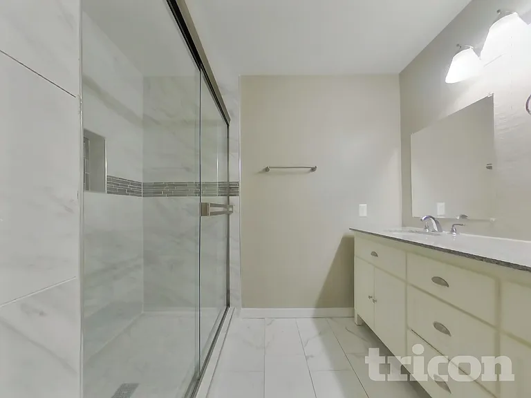 1205 E Grove Cir — Photo 10