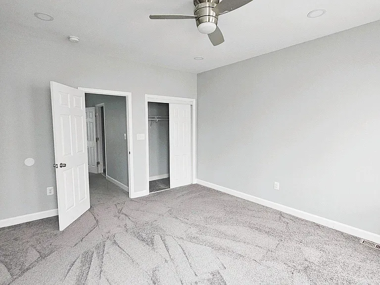 1912 W Baltimore St #2 — Photo 16