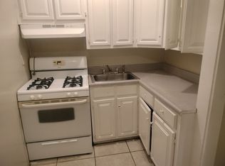 Chestnut St (3635), Riverside, CA 92501