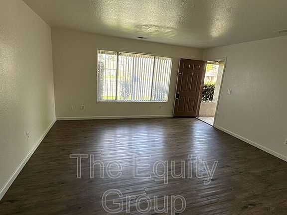 5th image of 1571 E Cross Ave