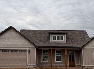 1216 Cowden Dr, Amory, MS 38821