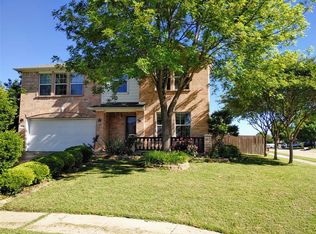 2112 Van Zandt Dr, Grand Prairie, TX 75052