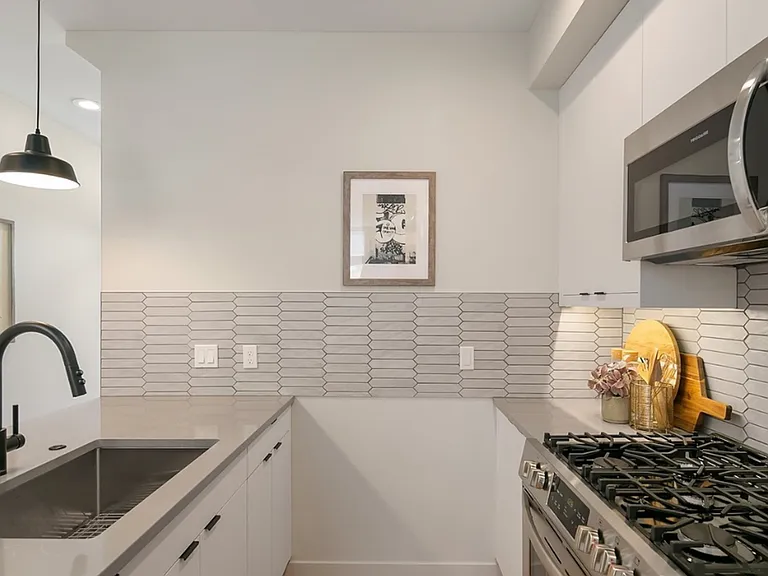 4320B Wallingford Ave N — Photo 4