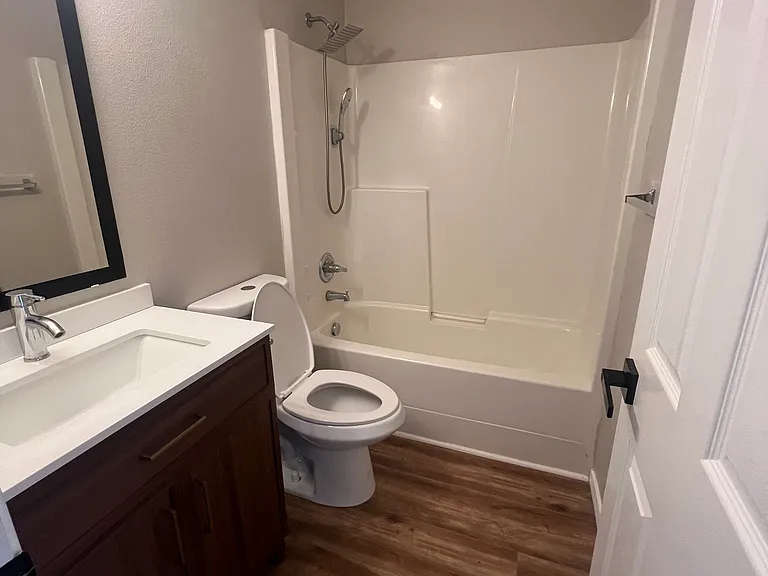 5805 NE 135th Ave — Photo 5
