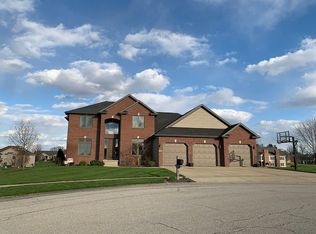 1070 Nine Rock Rd, Sherman, IL 62684