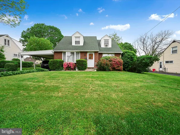3739 Clearwater Ln, Upland, PA 19015