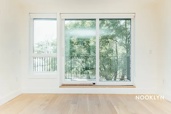 Rented by Nooklyn NYC LLC | media 35