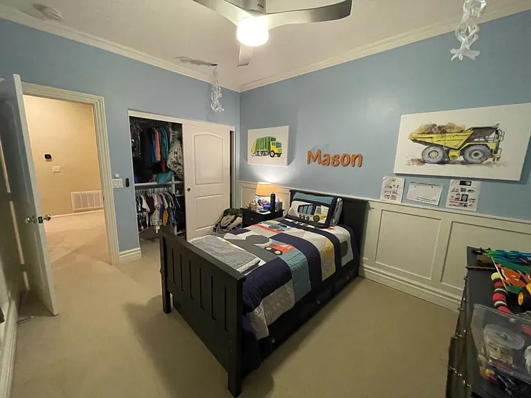 877 Hailey Ct — Photo 9