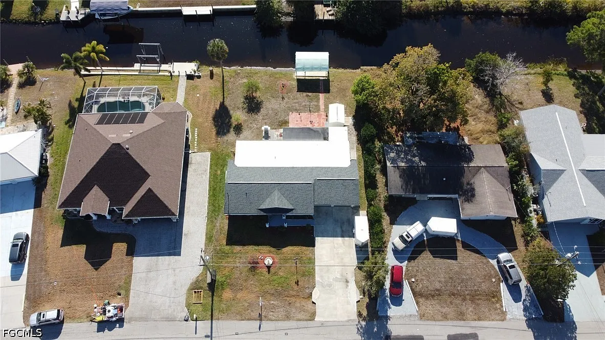 3 bed, 2.0 bath, 1790 sqft, $2,500 — Photo 2