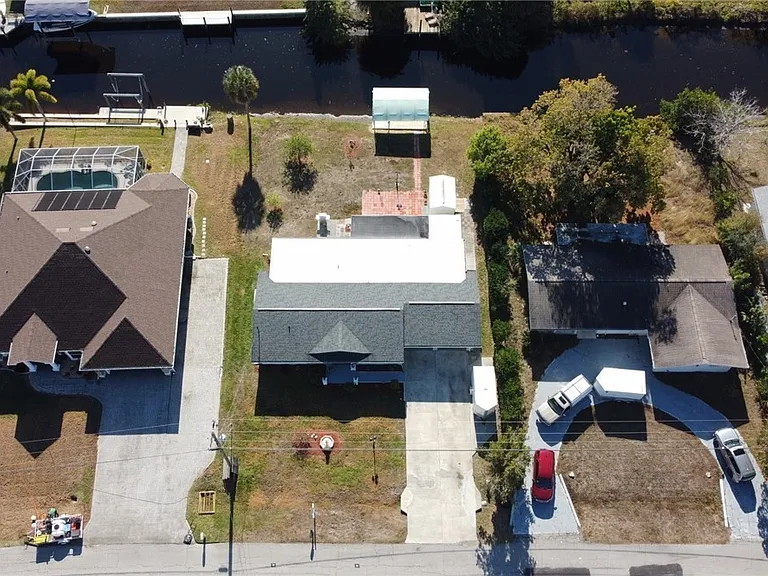 1930 Indian Creek Dr — Photo 2
