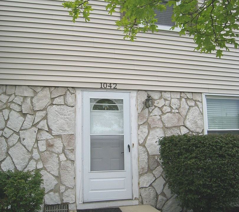 1st image of 1042 Hampton Hbr #8103