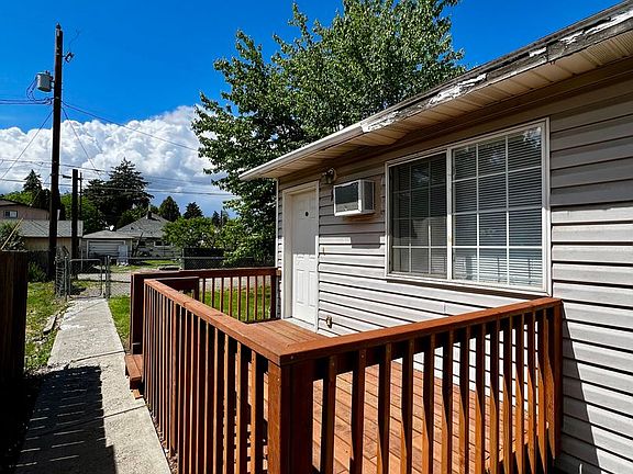 2nd image of 808 S 15th Ave #1